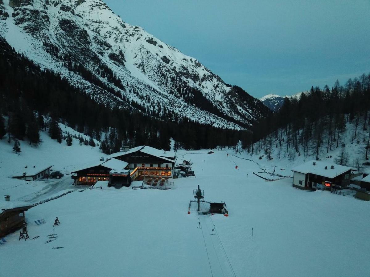 Berghotel Schlickeralm 1.616 M Fulpmes Buitenkant foto